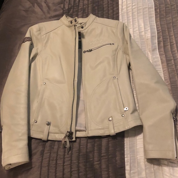 Harley Davidson Cream leather jacket and chaps - Picture 3 of 7